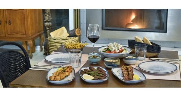 Το χειμερινό ESOBGA Terrace ανανεώθηκε και είναι ο ιδανικός προορισμός για να απολαύσετε κυπριακή και ελληνική κουζίνα πλάι στο τζάκι