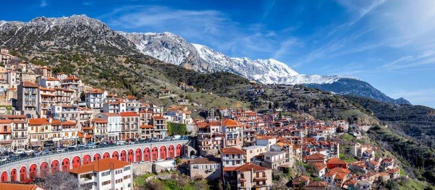 Εβδομάδα της Διακαινησίμου στη Ρούμελη στους πρόποδες του Παρνασσού με την Hadjikakou Travel Services