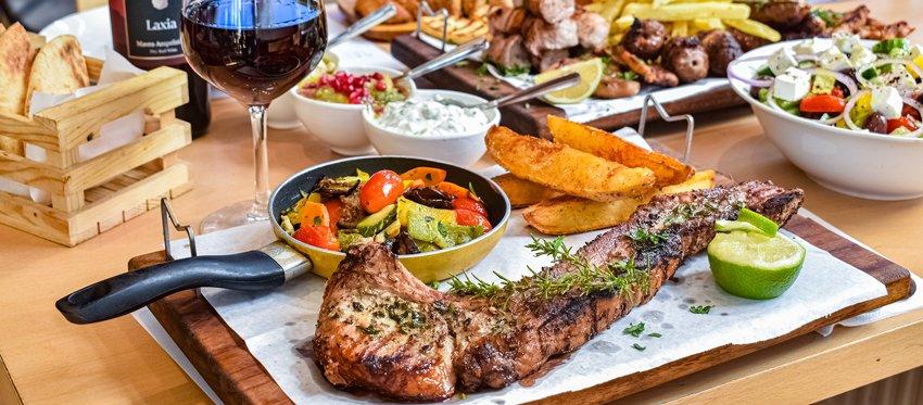 Πιατέλες Κρεατικών, Μπριζόλες και Steaks, Αντικριστό με Προπαραγγελία συνδυάζονται με τον Μεσογειακό κατάλογο του εστιατορίου Ierambelos κάθε Παρασκευή και Σάββατο, Μεσημέρι και Βράδυ