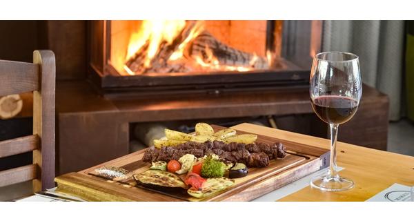 Το Βοδινό Σουβλάκι είναι η νέα πρόταση στον πληθωρικό κατάλογο του εστιατορίου Makris που θα λατρέψετε